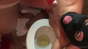 Fabiola voguel onlyfans_20200423-34089051-Chuva_dourada