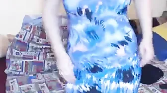 alma68  Rubs Pussy Until It Juices