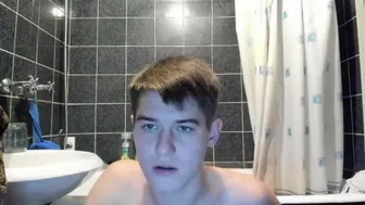 rasta_streeet [webcam,porno,chaturbate,bongacams,skype,onlyfans,amateur, teen,anal] (480p) (via Skyload)