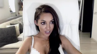 mightyan  Teen webcam slut masturbating