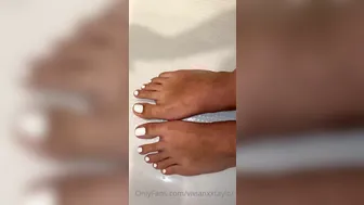 Vivian Taylor onlyfans 5eed5ce7d1f00298cfa59 source