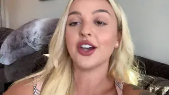 Olivia Cara onlyfans Video10