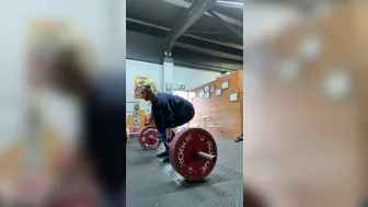 Kiera Jaston onlyfans 20 02 13 13424092 220kg .. reckon I could throw you around 1080x1920