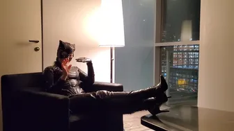 Dani Daniels onlyfans 20 04 20 19778847 Check your DM s to unlock this cosplay video  Catwoman drains the Batman 2288x1080