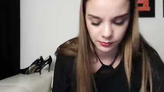 raayaa20  Fast petting in webcam chat