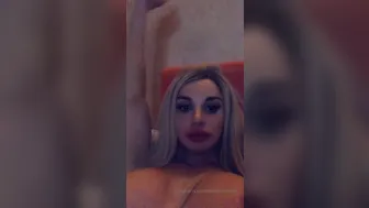 Lola aka lolachristina_2019-07-29 - 47237057