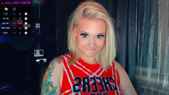 vickyfuckingdoll 1.05.2021 003_female chaturbate