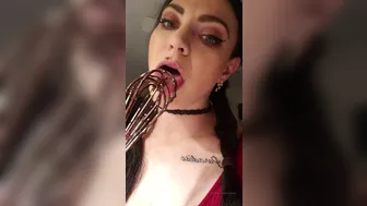 Anaconda Noire onlyfans anacondanoire 24 11 2019 14816932 Baking Daddy brownies On a scale of