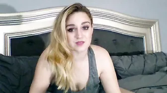 luna_ives  Striking chaturbate Show
