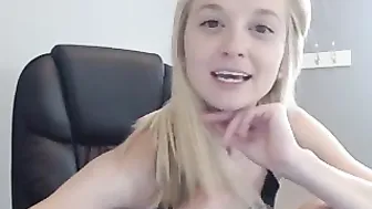 misskaysie  gets cummed inside pussy