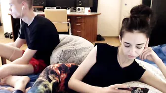 chase_vicky  Fucks her finger