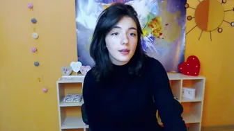 nani_kim pounding her pussy with a big dildo