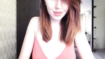 zoey_woods  Fucked her pussy with her finger