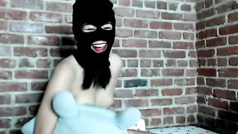 jakkychew1  show her IMMENSE asshole