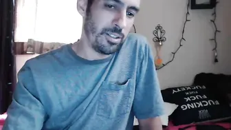 freak7_7show  Fucks her self pussy for tokens