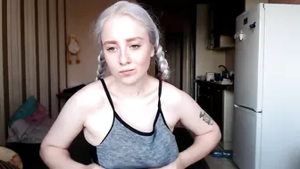 mineeett  MFC Fuck in public chat