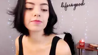 sofiastorm  Wants to masturbate and earn money