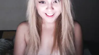 chanelante  Licks pussy to her girlfriend