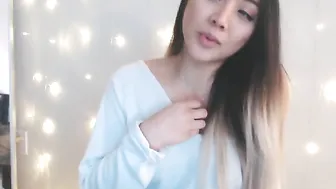 numimfc  Fucked by Huge Dildo on chaturbate