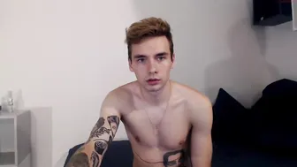 mineeett  premium show on chaturbate