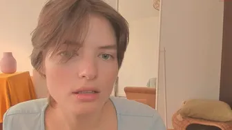 sonya_vogue_10102021_1213_female_chaturbate_2