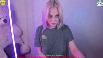 stella_blush_30092021_2103_female_chaturbate