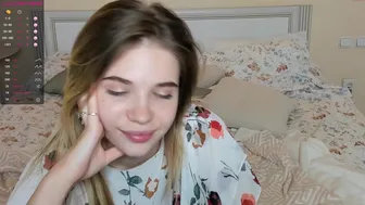 solla_q_14092021_2119_female_chaturbate