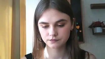 qqlola_25092021_1918_female_chaturbate