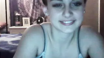 steviev902  camgirl onanism show