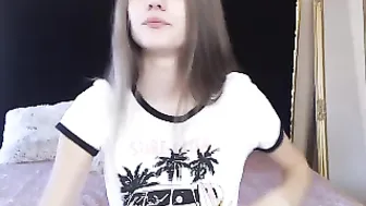 maymills  Makes her self Horny