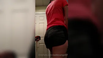 lawlessangel87.31.12.2020.1553363221.Grinding_on_that_surf_board...grinding_on_that_wood__П??°П???