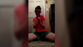 lawlessangel87.12.01.2021.2007463607.I_had_fun_Role_Playing_and_dancing_to__You_Dont_Own_Me.__The_idea_just_kinda_came_to_me__