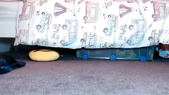 fullacum123  Stands holes to the top