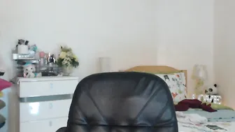 juicy_krissy  Perfectly fucks her wet hole