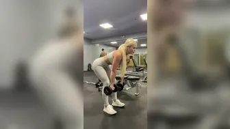 toneupwithtay_23.06.2021_161082035_ITБ??S_HUMP_DAYYYYYYП???_This_glute_leg_routine_will_get_those_buns_on_fireП???_1._BD_deadlift_4x12_2._Glute_bridges_3x20_3