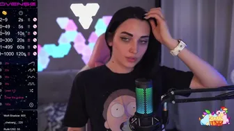 MalinaBo0m наказала себя в онлайне