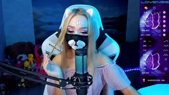 Amallllia устроила отменно дроч шоу