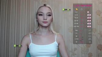 Sweetgirl отдыхает во фри чате