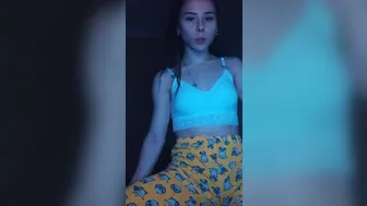 4ertovkayana2-2021-02-02_23-06-39 трахает свои дырочки