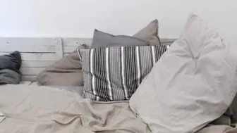 4Moni_BC_2018-02-18_06-59-01_Super всунула вибратор в очко