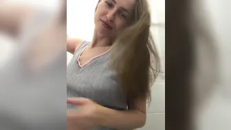 приват -Jolly- ласкает свое тело