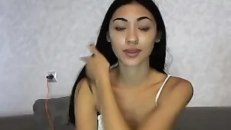 wonder  sex show where slut dildoing her self