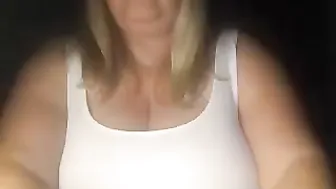 lindylo888  doggy type chaturbate show