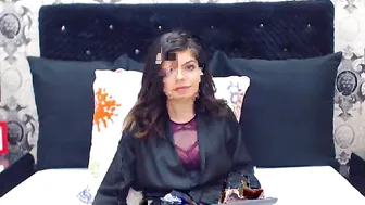 ynnesbronte  Gorgeous strumpet Suctions Her Dildo in general chat