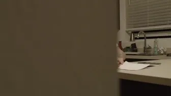 N Mul  Charming bitch shows breasts