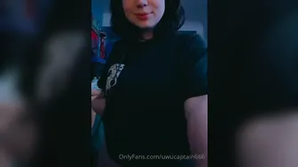 Uwucaptain666  Graceful beauty exposed the desired body