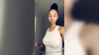 Bhad Bhabie onlyfans Shy model masturbates cunt