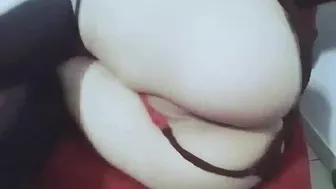 Shirayuki  Mature model caresses nipples and cunt