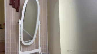 Valentina Victoria onlyfans Redhead babe with big tits masturbating cunt