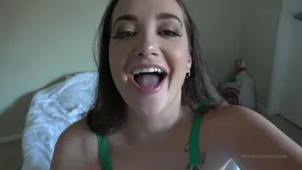 Giapaige onlyfans Busty pussy rubs clit with finger